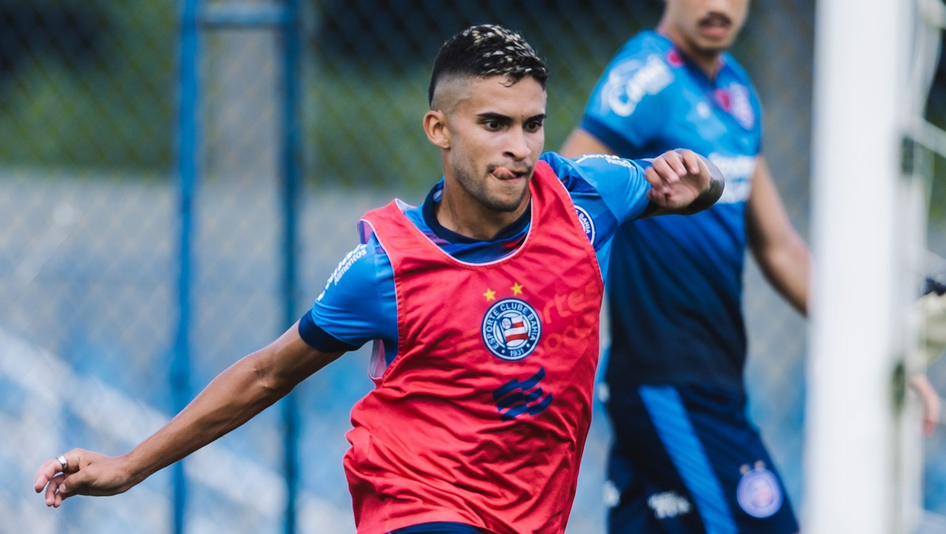 Bahia faz último treino antes de embarcar para a Espanha