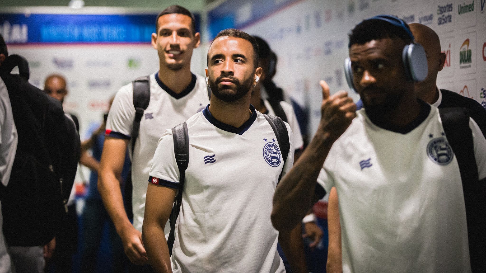 Caio Alexandre comemora golaço pelo Bahia, mas avisa: 'Não se acostumem'