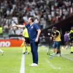 Ceni exalta luta do Bahia e elogia Atlético: 'Um dos favoritos ao título'