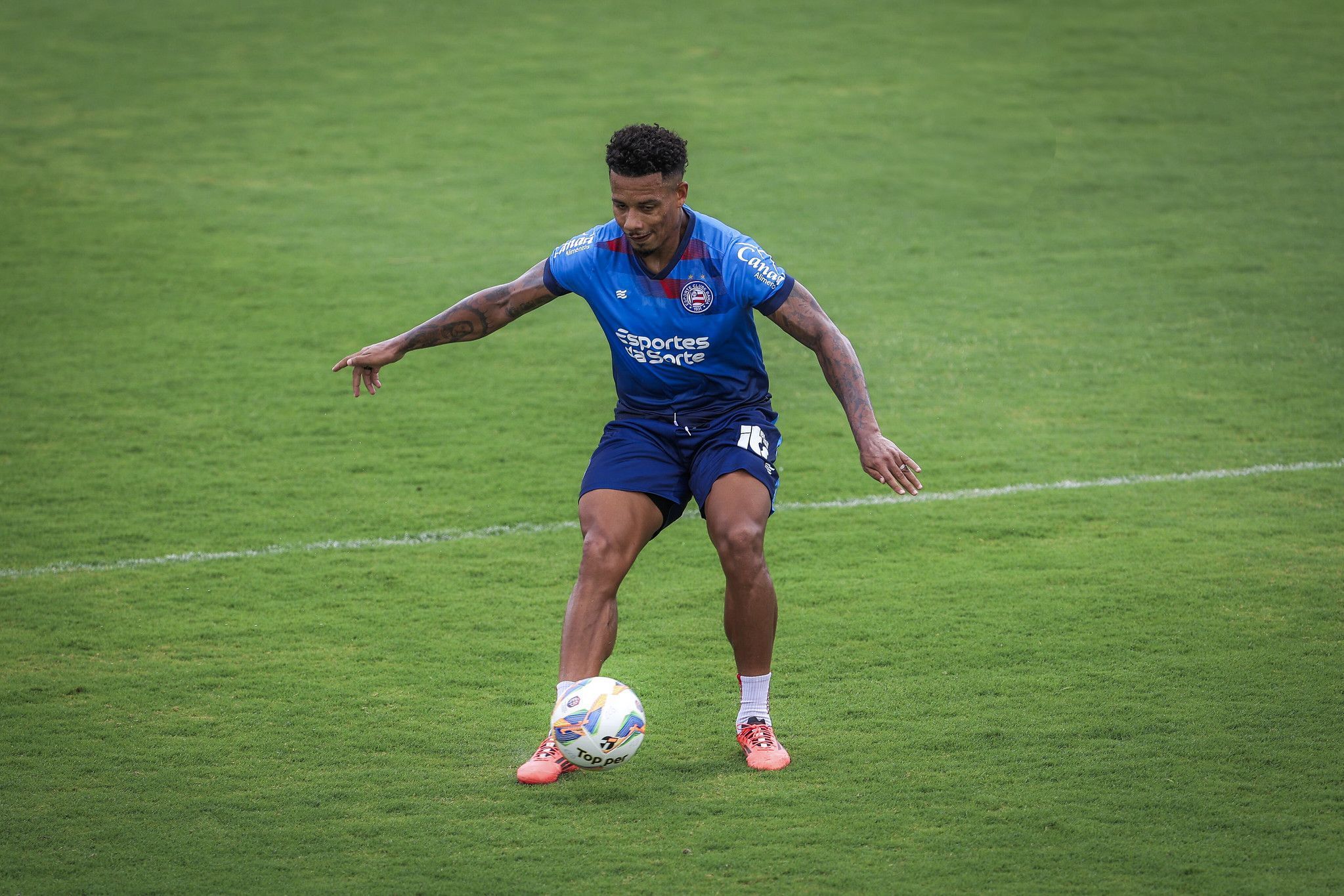 Bahia confirma empréstimo do atacante Rafael Ratão para clube japonês
