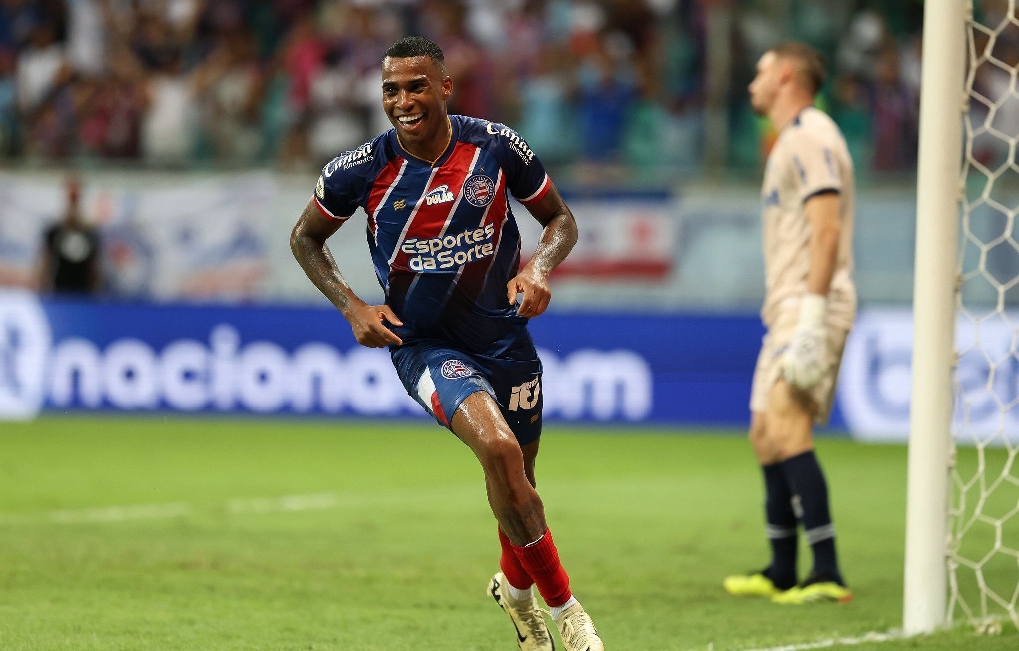 Jean Lucas celebra temporada goleadora após garantir vitória do Bahia