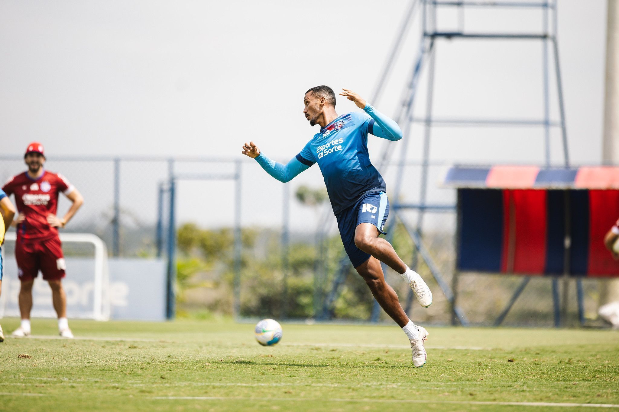 Rezende de volta? Volante treina e pode reforçar Bahia contra o Botafogo