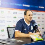 Excesso de eventos? Rogério Ceni detona gramado da Fonte Nova