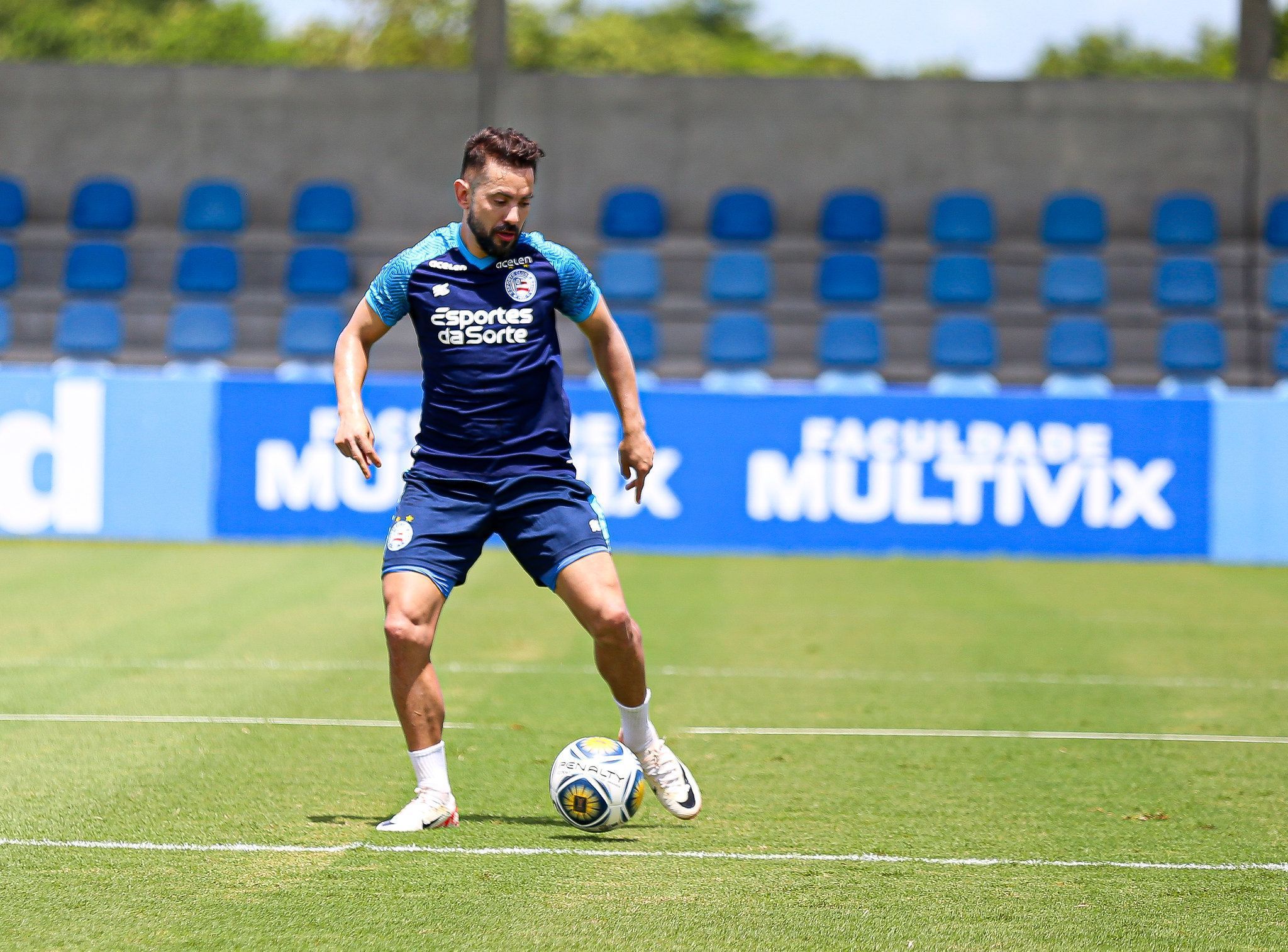 Copa do Nordeste: Bahia enfrenta invicto CRB de olho na liderança do Grupo B