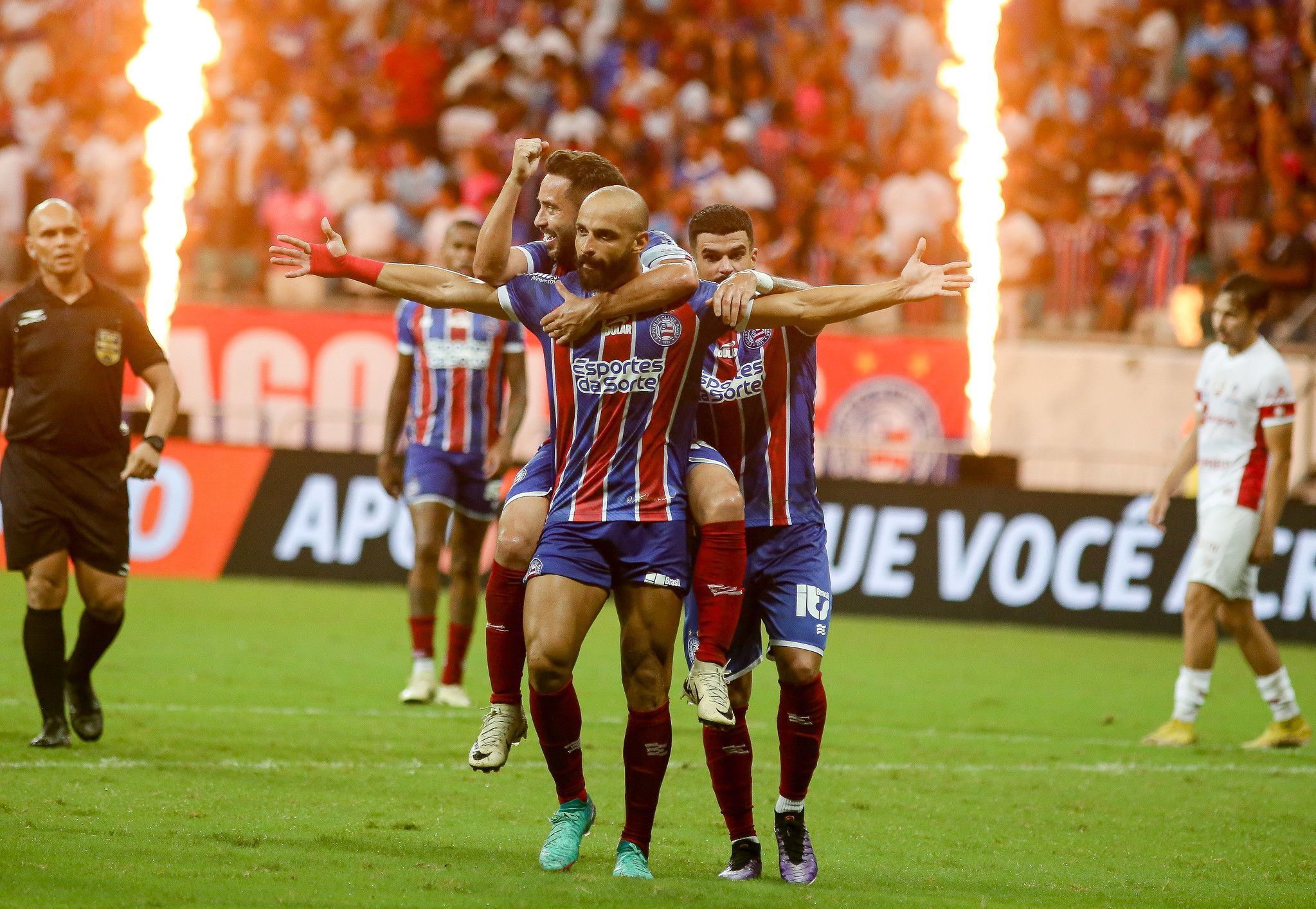 Jogadores do Bahia defendem Ceni após classificação na Copa do Nordeste