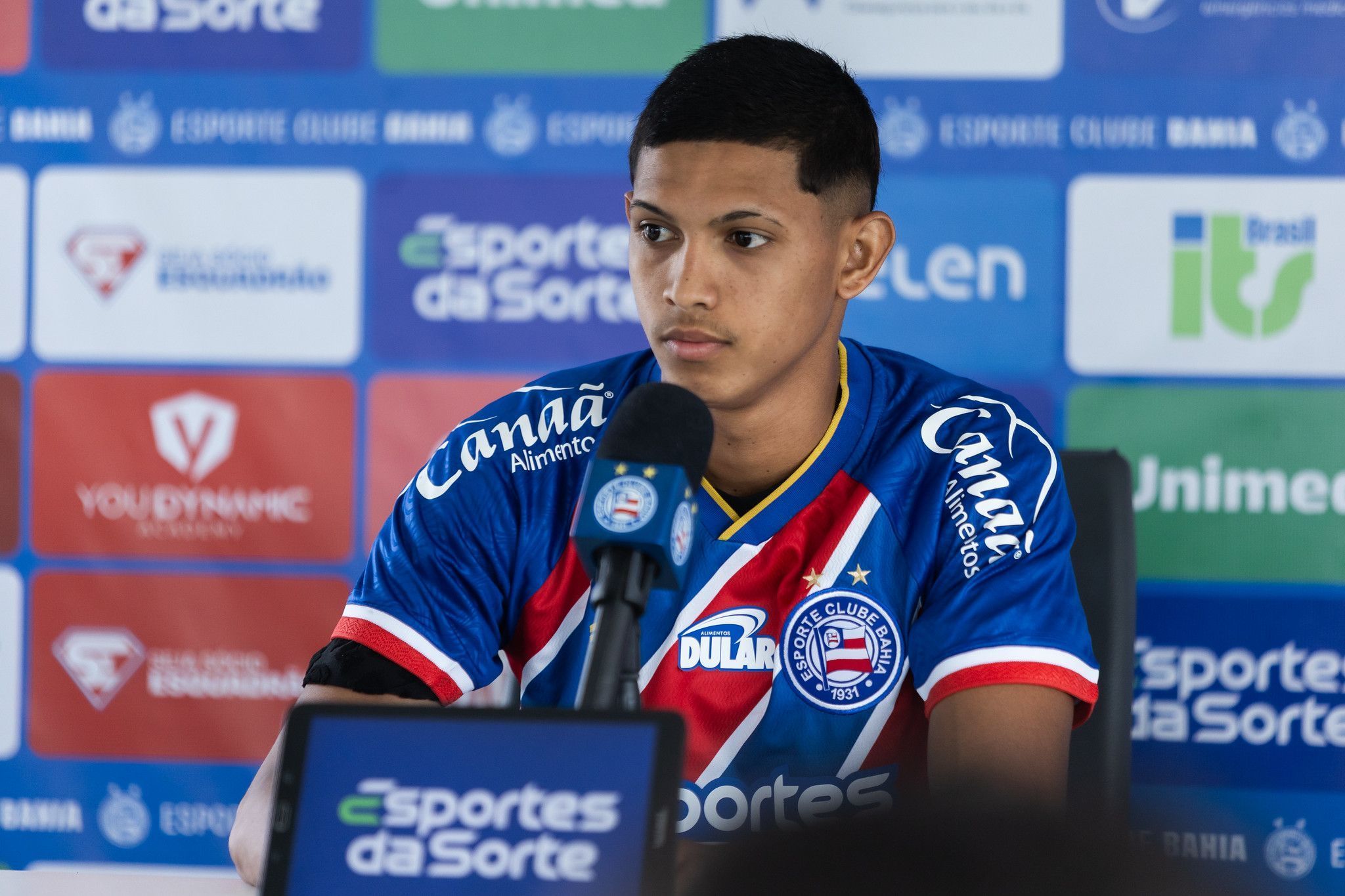 Reforço milionário do Bahia exalta Everton Ribeiro e Ceni: 'Caras que assisti pela TV'