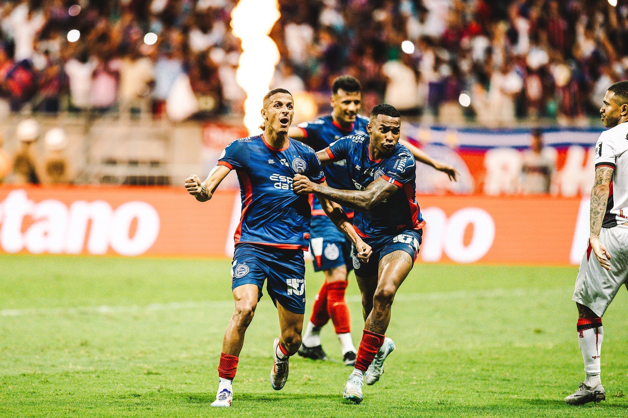 Jogador do Bahia explica comemoração de gol que definiu clássico Ba-Vi
