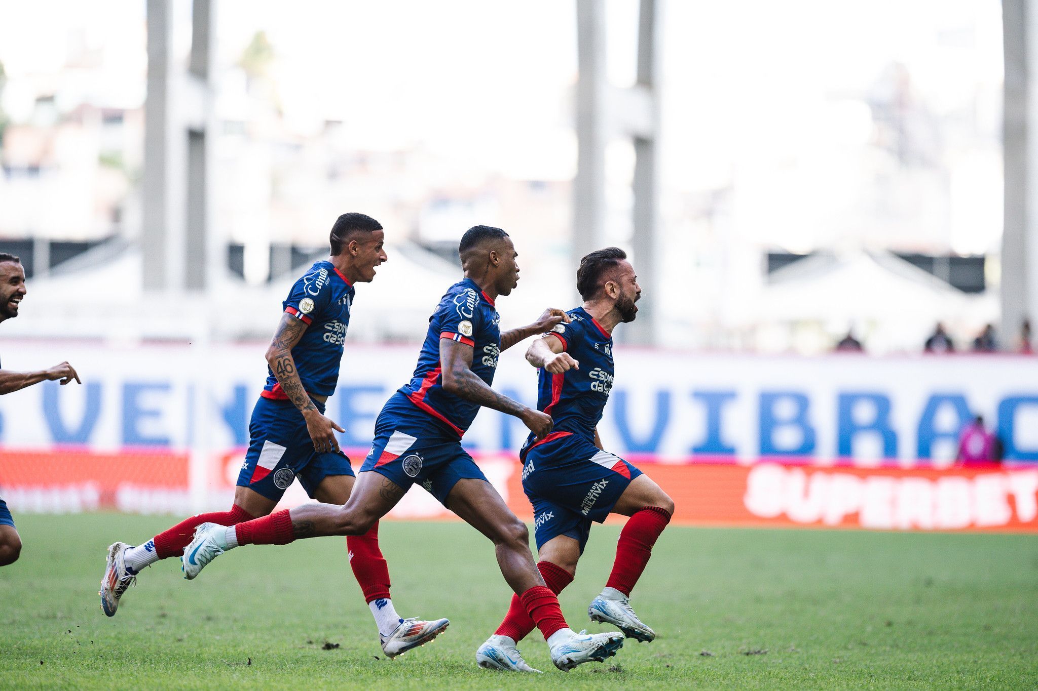 Bahia 2 x 0 Vitória: veja gols e melhores momentos do clássico pelo Brasileirão