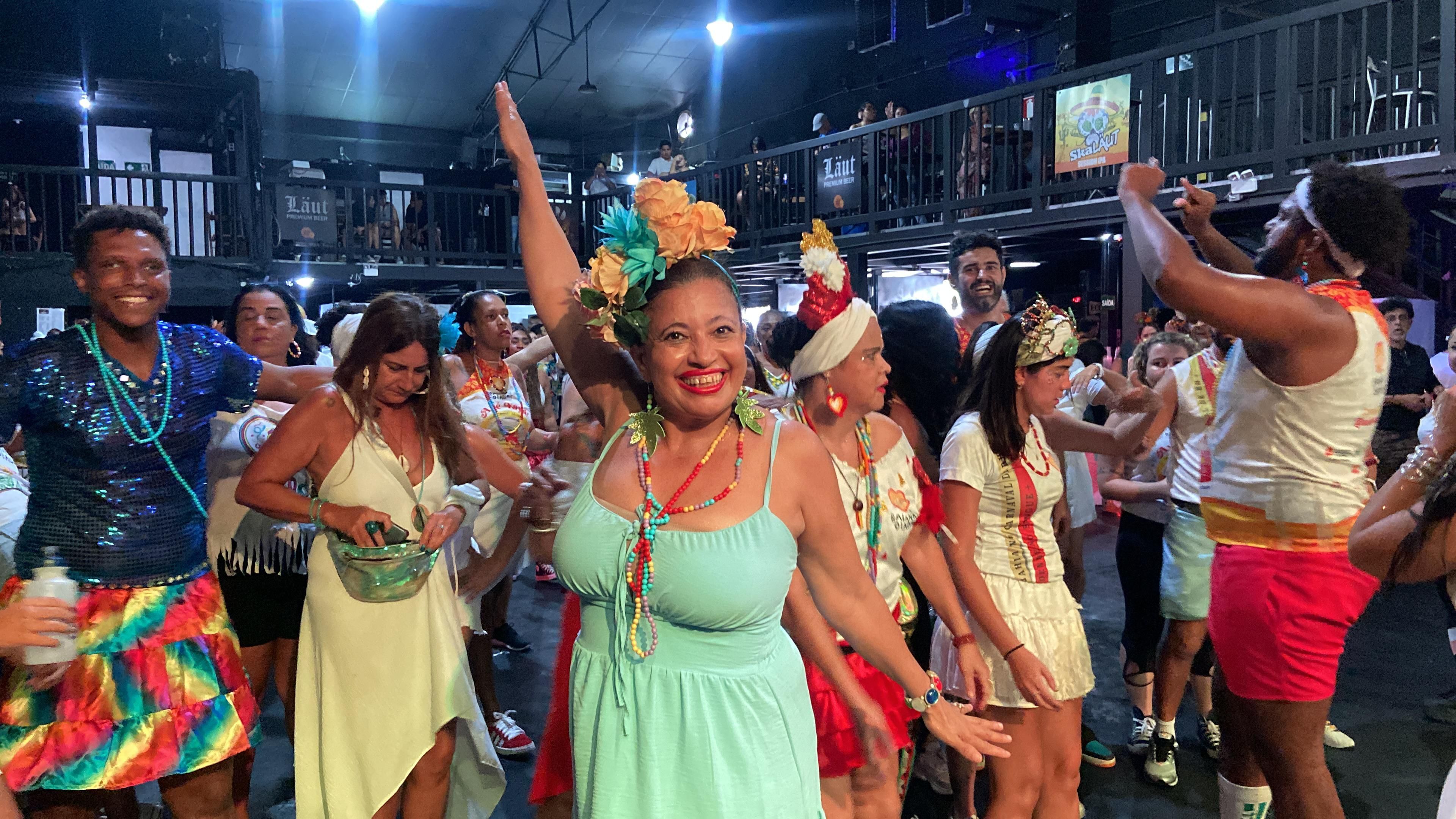 Vídeo: Baianas Ozadas faz ensaio aberto neste sábado (1º) esquentando para Carnaval de BH