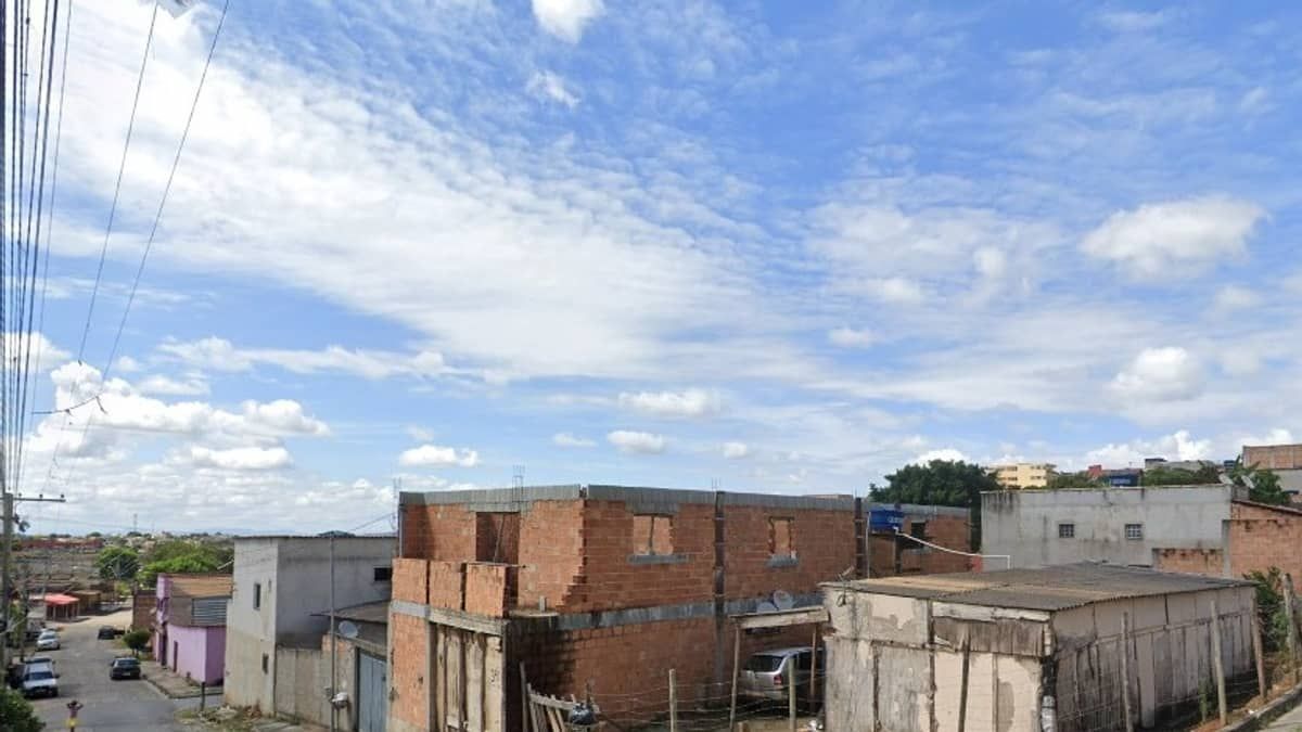 Homem é morto com golpes de tijolo na Grande BH 