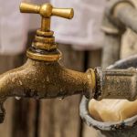 Onda de calor: Copasa é acusada de não acionar 'rodízio' e ampliar falta d’água na periferia da Grande BH