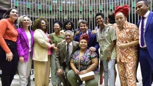 Bancada negra da Câmara dos Deputados tem 26 projetos para votar em novembro