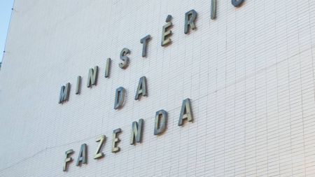 Bancada ruralista negocia aumento de seguro rural com Ministério da Fazenda