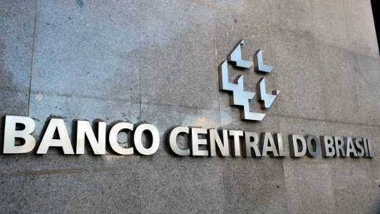 Banco Central registra déficit de R$ 843 milhões em contas externas