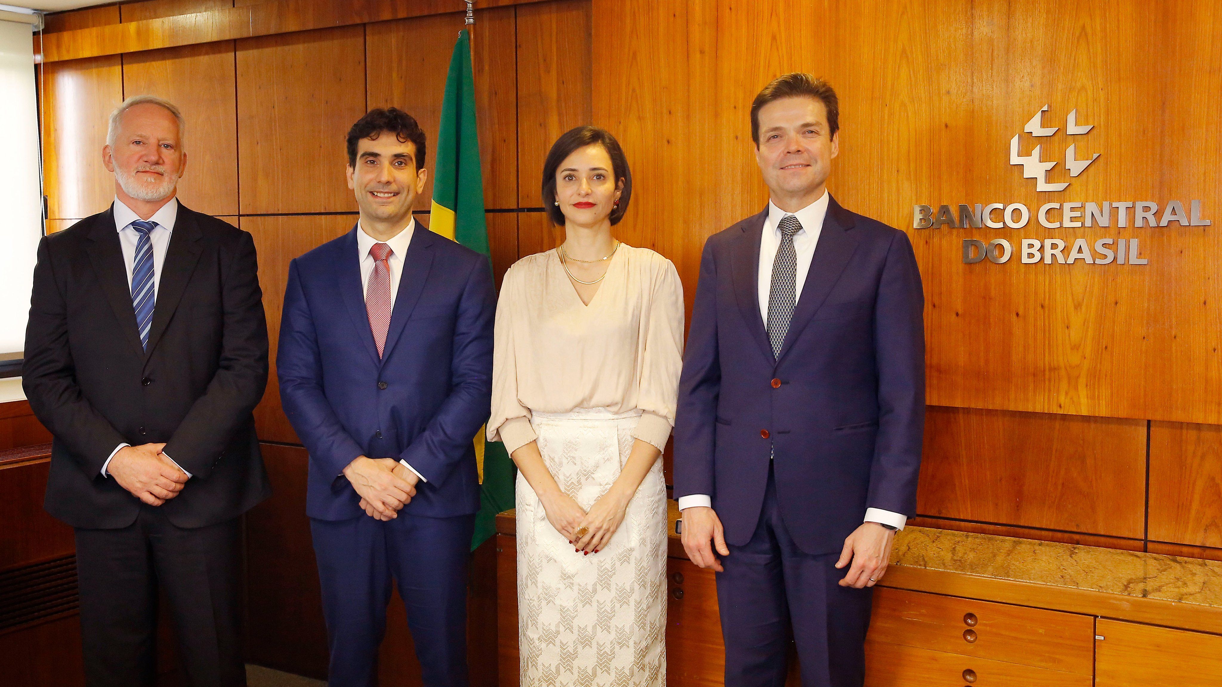 Galípolo e novos diretores do Banco Central tomaram posse nesta quinta-feira (2)