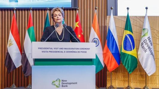 Banco dos Brics confirma encontro entre Dilma e Putin, mas nega conversa sobre empréstimo.
