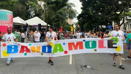 Banda mole agitou a avenida Afonso Pena neste sábado (11)