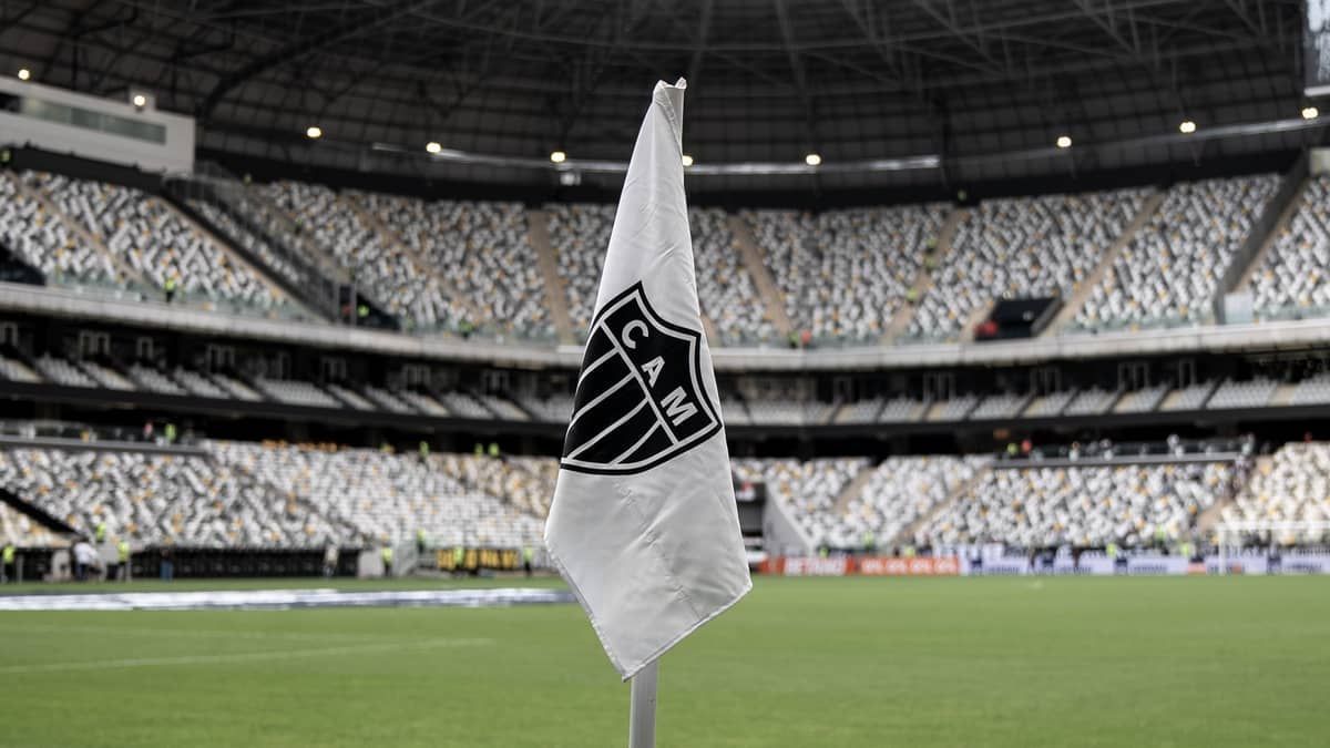 Dirigente do Atlético revela ter encontrado reforços pelo Instagram