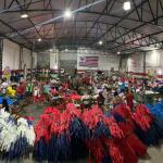 Torcida do Fortaleza prepara 50 mil bandeirinhas para jogo contra o América