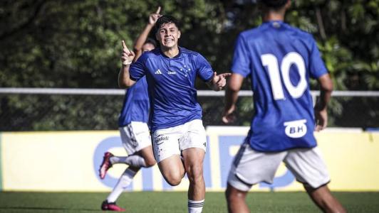 Baptistella fez os dois gols da classificação cruzeirense no Mineiro Sub-17
