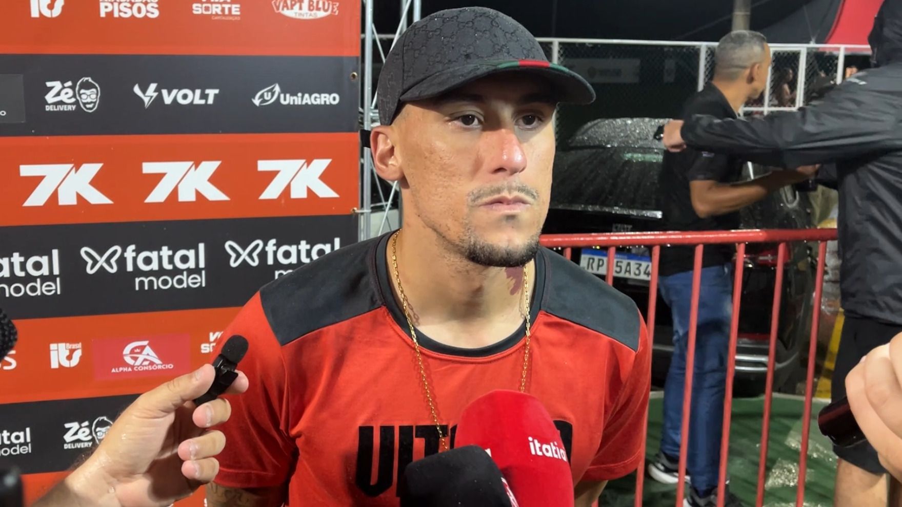 Discurso alinhado: atleta e treinador revelam união interna em prol do Vitória