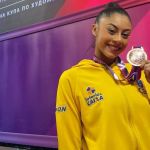 Bárbara Domingos é campeã na Copa do Mundo de ginástica rítmica na fita