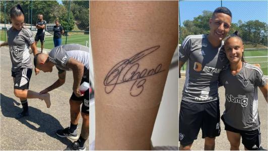 Bárbara Melo com Guilherme Arana; ao centro, a tatuagem do autógrafo de Arana na perna da jogadora