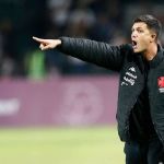 Vasco consegue efeito suspensivo para Maurício Barbieri