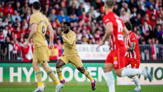 Barça perdeu para o Almería, mas continua isolado na liderança da La Liga