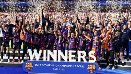 Barcelona comemorou título neste sábado (3)