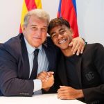 Barcelona renova contrato com joia da base sob multa bilionária