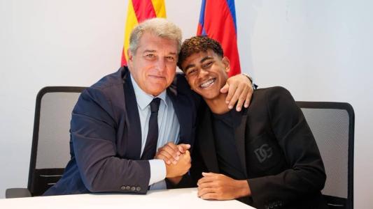 Barcelona renovou com joia da base