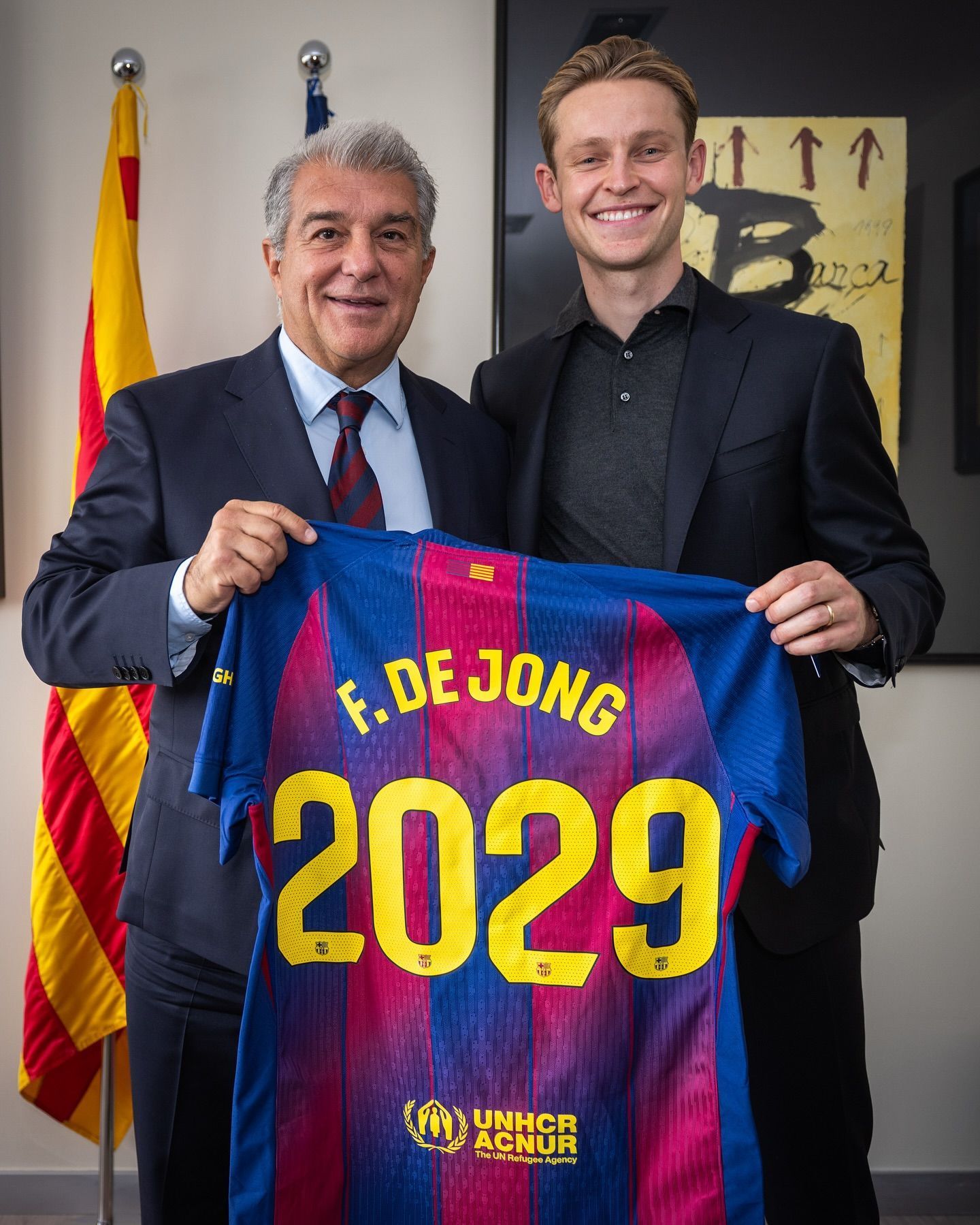 De Jong renova até 2029 e deve se tornar holandês com mais jogos no Barcelona