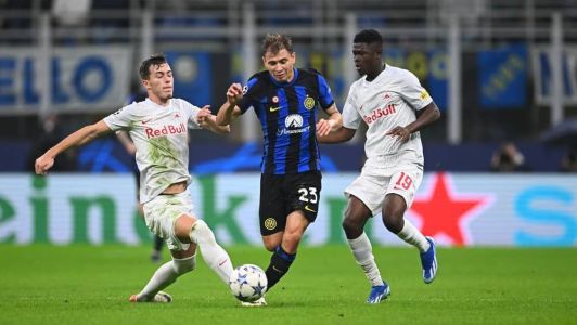Barella durante partida da Inter de Milão contra o RB Salzburg