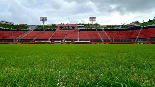Barradão recebe o jogo entre Vitória e CRB nesta quarta-feira (24)