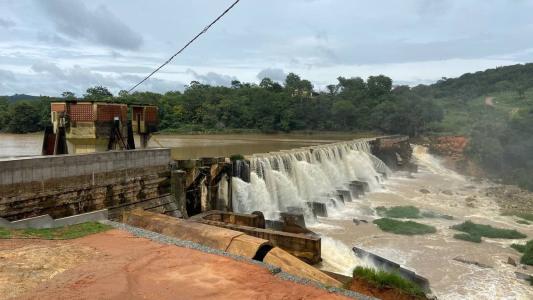 Barragem transbordou em janeiro de 2022