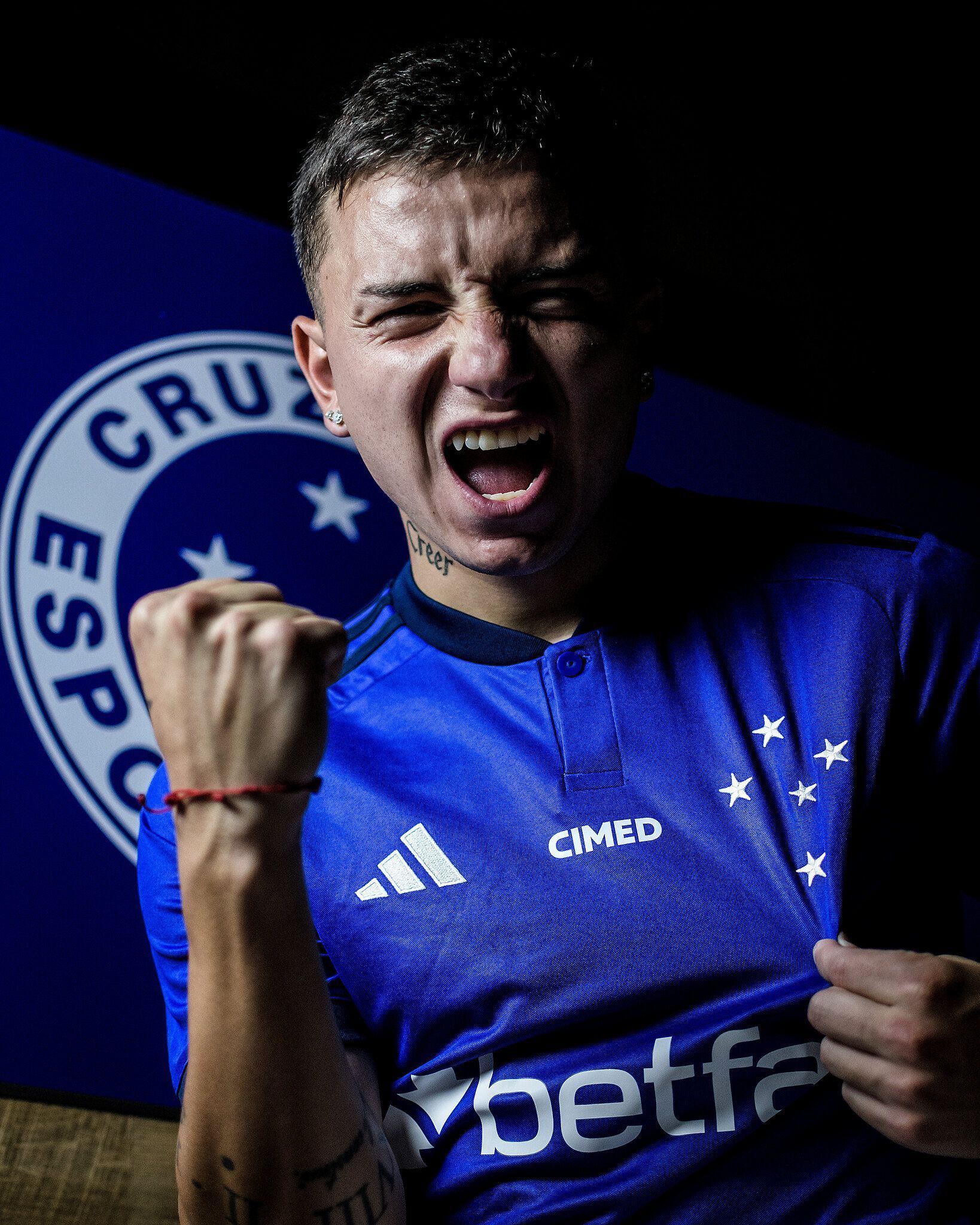 Reforço, Barreal elogia camisa do Cruzeiro e manda recado à torcida