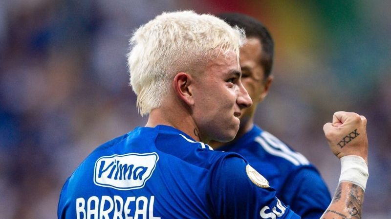 Cruzeiro amplia invencibilidade em casa ao golear o Corinthians no Brasileirão