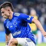 Barreal, do Cruzeiro, se manifesta após ser substituído com dores no joelho