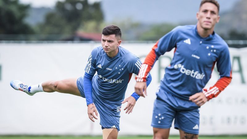Atacante argentino do Cruzeiro vai a campo após ser desfalque contra o Flamengo