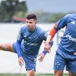 Atacante argentino do Cruzeiro vai a campo após ser desfalque contra o Flamengo