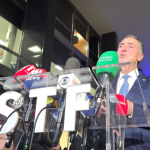Barroso faz comentário sobre sua relação com os EUA após anunciar aposentadoria do STF