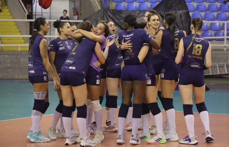 Em jogo eletrizante, Barueri bate Brasília e vence a segunda na Superliga de Vôlei