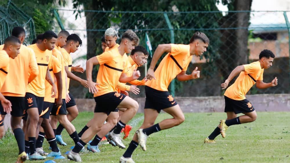 Base do Corinthians vive momento de incertezas após eleições