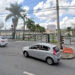 Em dia de show dos Titãs, batida de carro em poste deixa Expominas sem luz