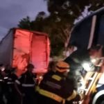 Motorista de ônibus morre em batida com carreta na Fernão Dias no Sul de Minas