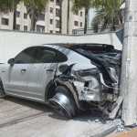 Vídeo: empresário com sinais de embriaguez bate Porsche Cayenne de R$ 1 milhão no Vila da Serra, em Nova Lima
