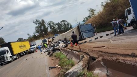 Batida ocorreu no fim da manhã desta terça-feira (17)