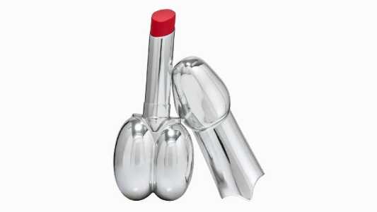 Batom da coleção LIPS tem formato de pênis