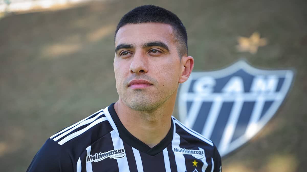 Battaglia é apresentado pelo Atlético e vê Libertadores como ambição pessoal